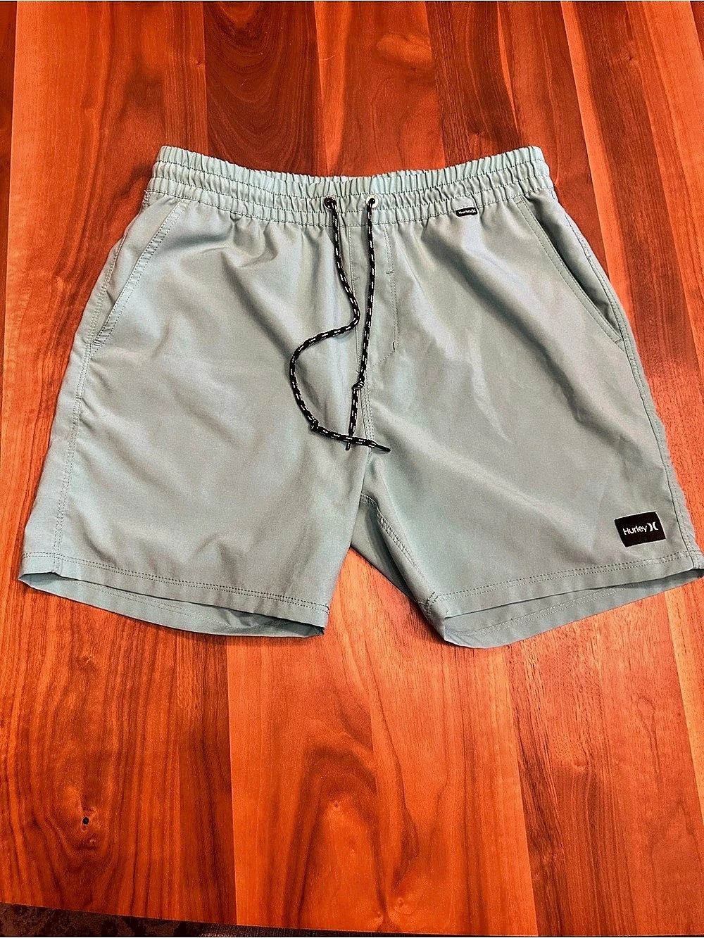 Hurley Swim Trunks in Mint Green Size Medium Like New